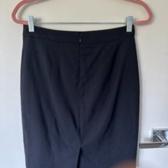 Club Monaco black skirt - Picture 3 of 6